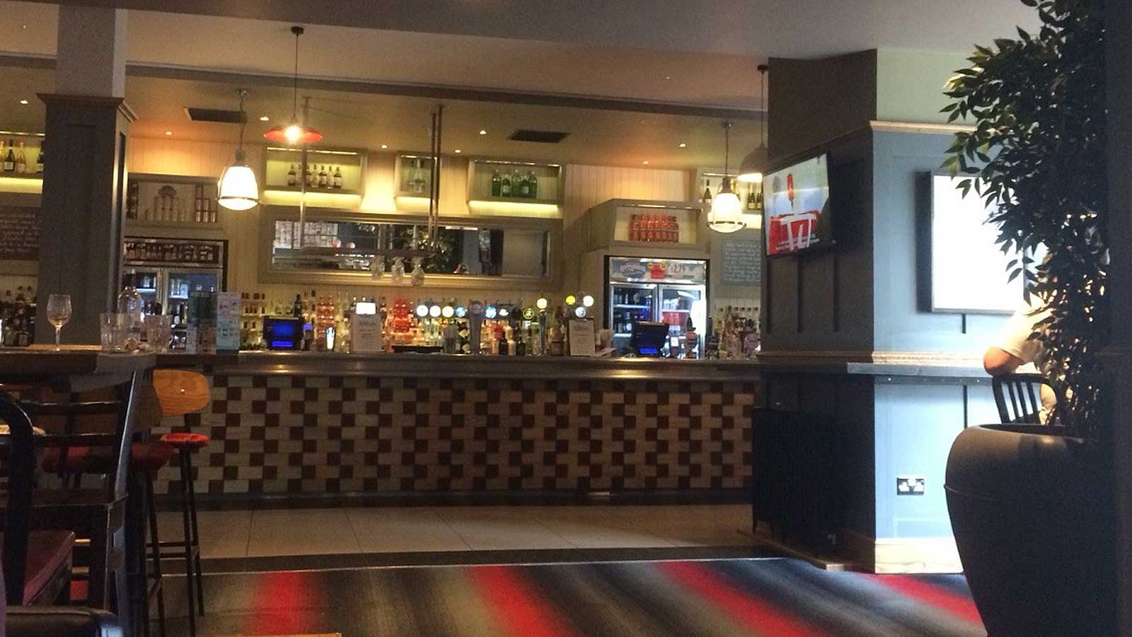 Jollys Hotel, Broughty Ferry
